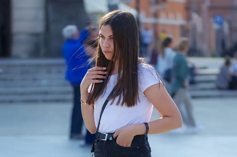Czy T-shirty damskie mogą być eleganckie? Sprawdźmy!